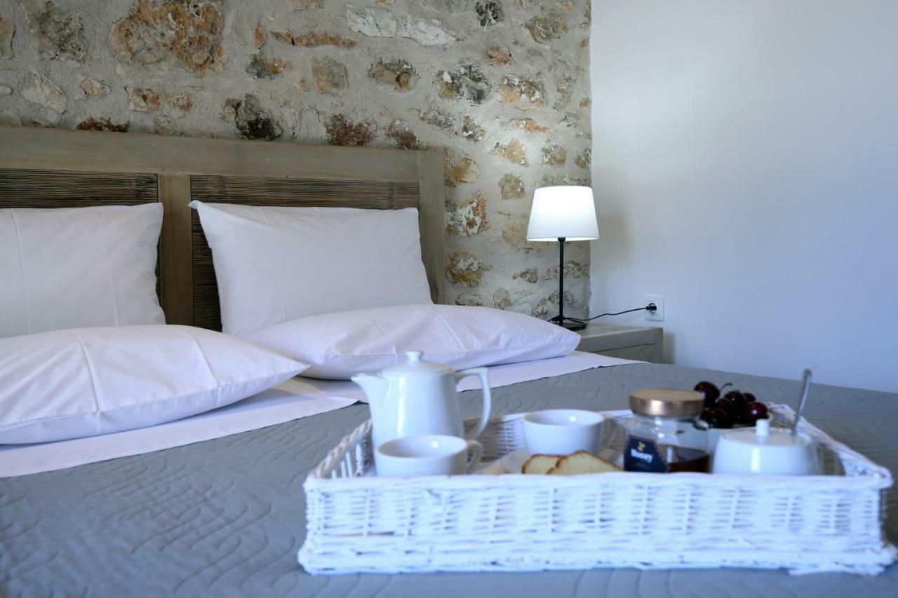 Casa Ovata Apartment Tsoukaladhes Ngoại thất bức ảnh